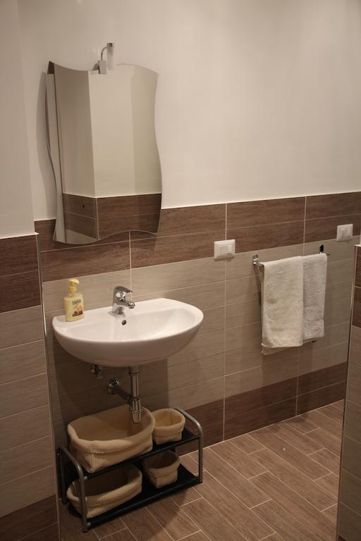 Sant'Antonino Apartment Флоренция Стая снимка